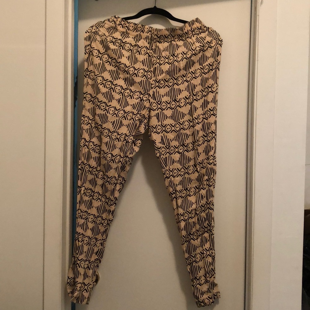 H&M Pink & Black printed pants